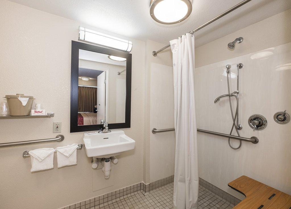 Red Roof Inn Lansing West - Msu Zewnętrze zdjęcie