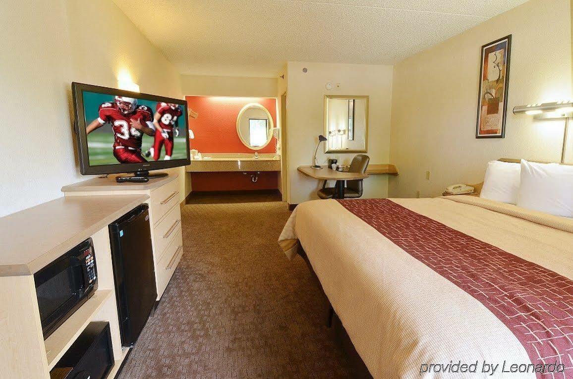 Red Roof Inn Lansing West - Msu Zewnętrze zdjęcie